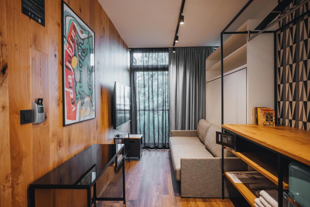City Glamping By One66 Hotel Ljubljana Exterior foto